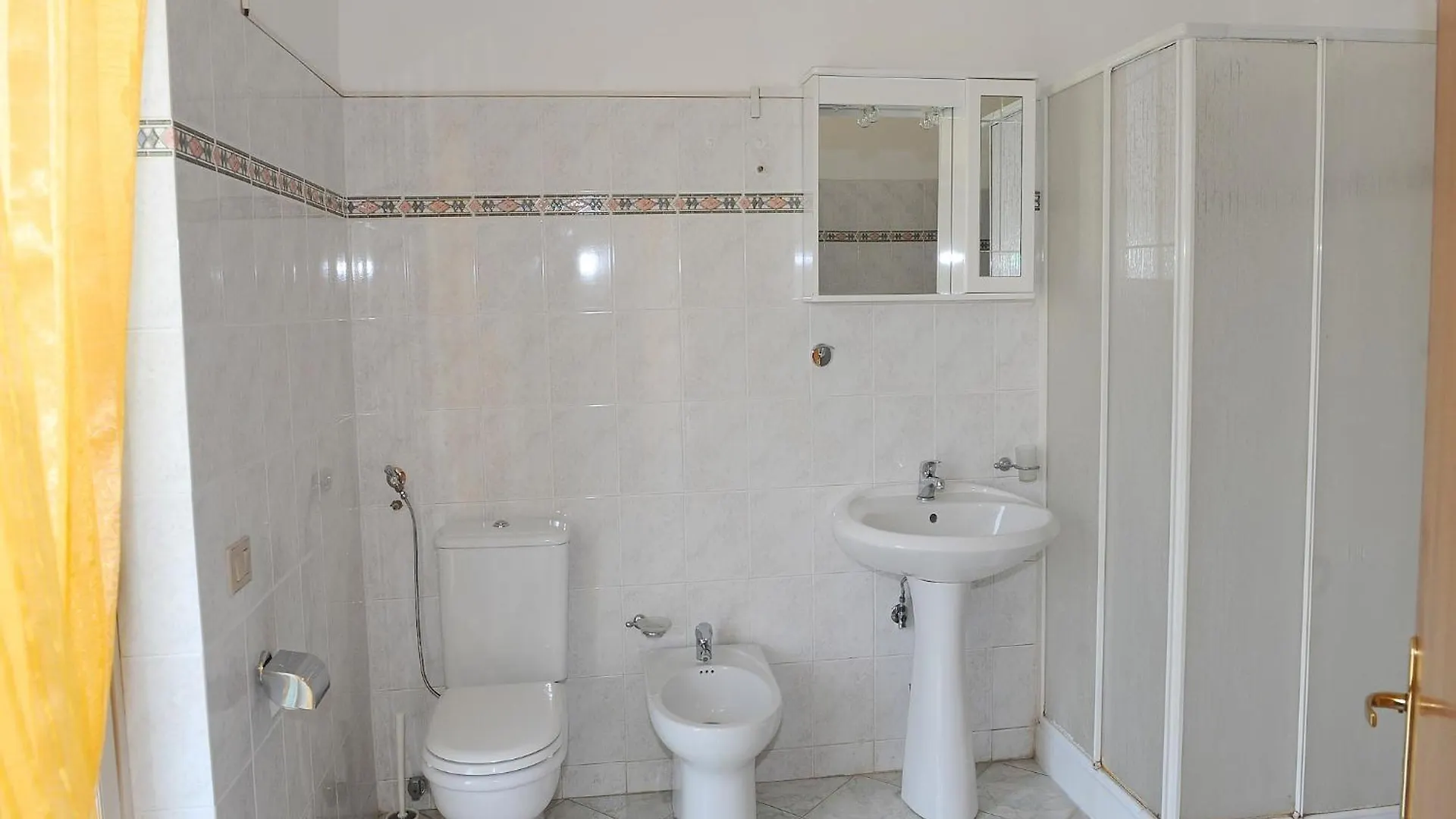 סנטה ונרינה Apartment With Air Conditioning And Salt Pool