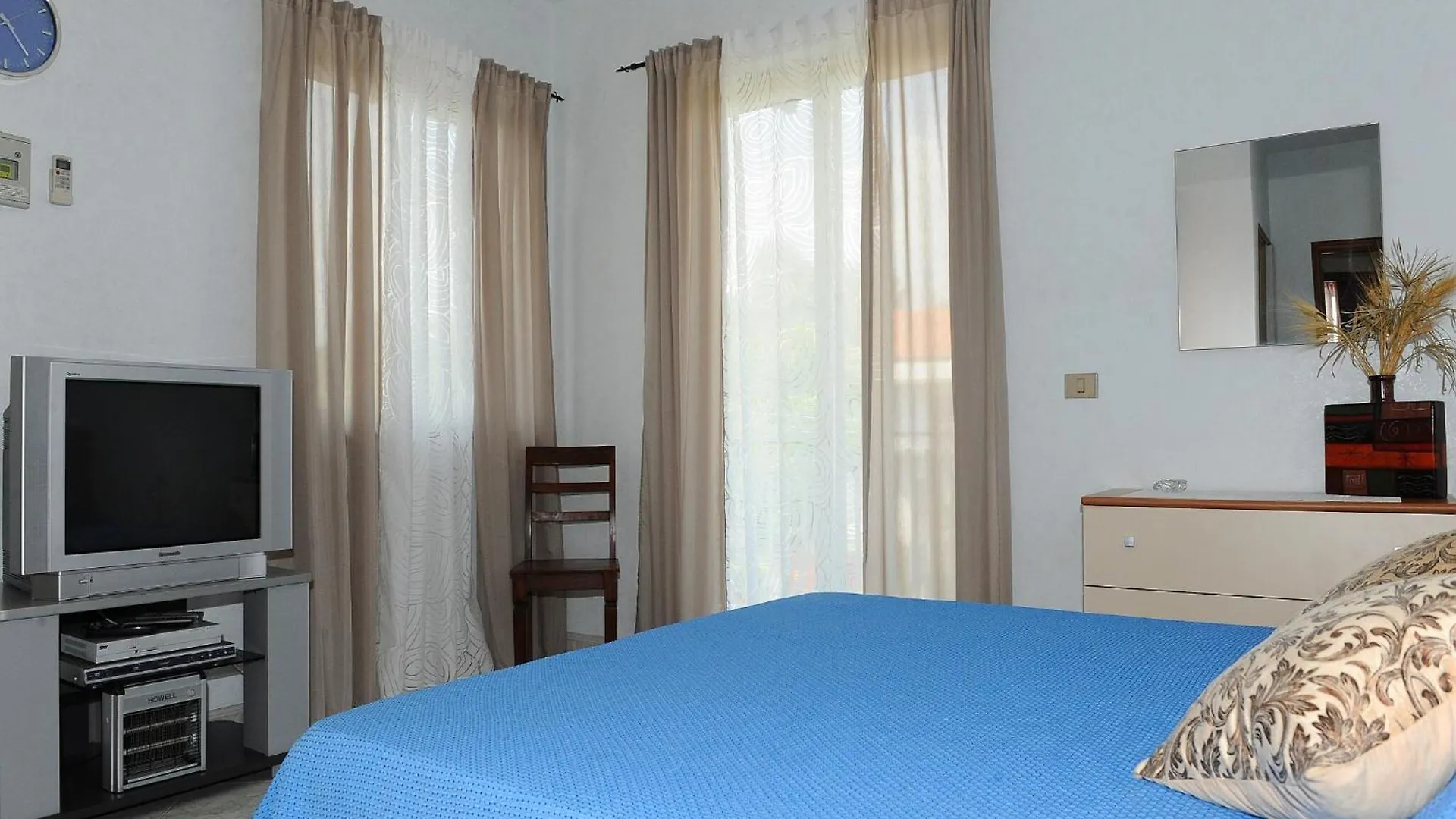 סנטה ונרינה Apartment With Air Conditioning And Salt Pool איטליה